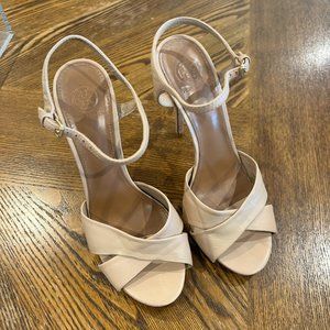 Tory Burch Cream Leather Heels - 9.5